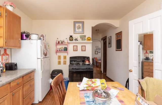 3614 George Gallery 4