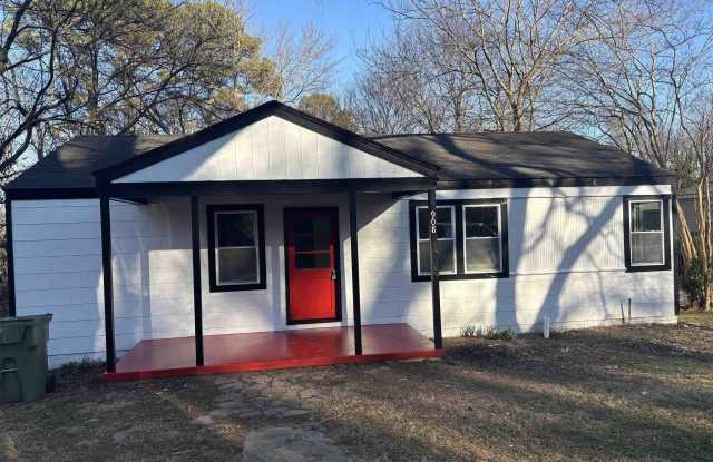 908 Crestline Road NW photos photos