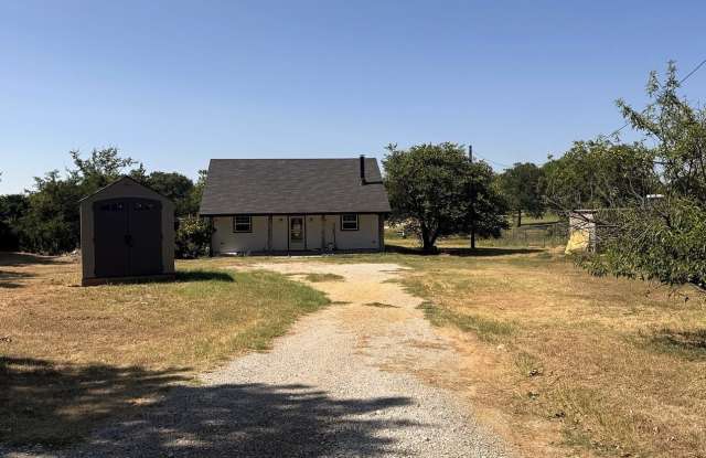 390 Private Road 4379 Gallery 1