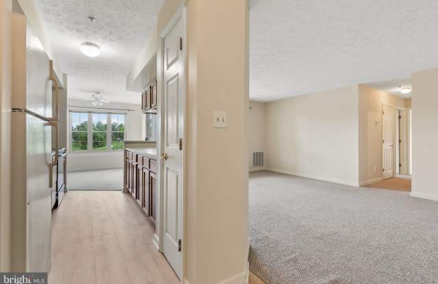 1710 LANDMARK Drive Gallery 2