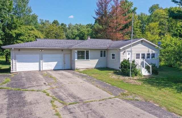 4350 Otter Lake Road photos photos