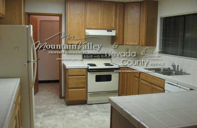 11051 Ringtail Road Gallery 3