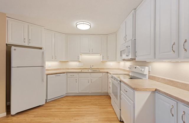 Plymouth Ponds Apartments Gallery 2