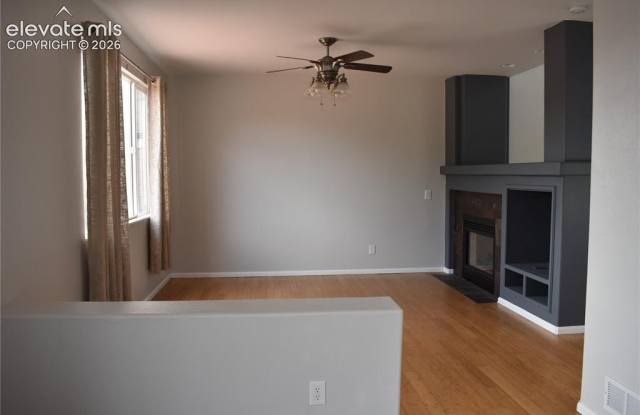 4994 Hawk Meadow Drive Gallery 4