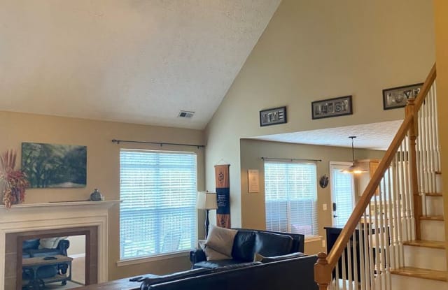 210 Vinestone Court - 210 Vinestone Court, Fayetteville, GA 30215