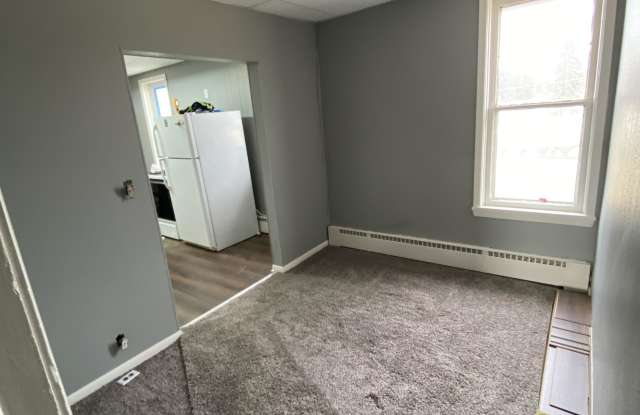349 E Oak St photos photos