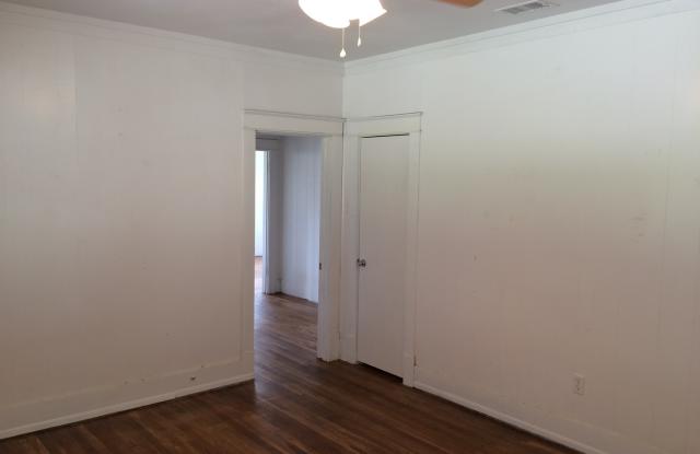 741 Locust Gallery 4