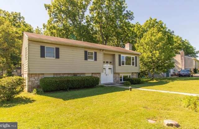 874 OAKDALE DRIVE photos photos
