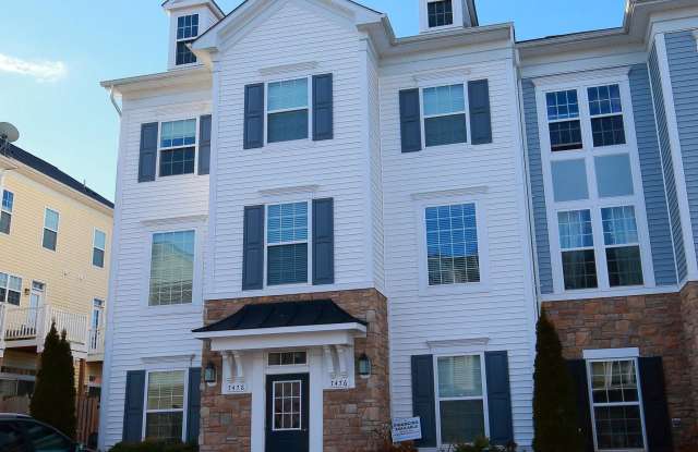 7478 RIDING MEADOW WAY - 7478 Riding Meadow Way, Yorkshire, VA 20111