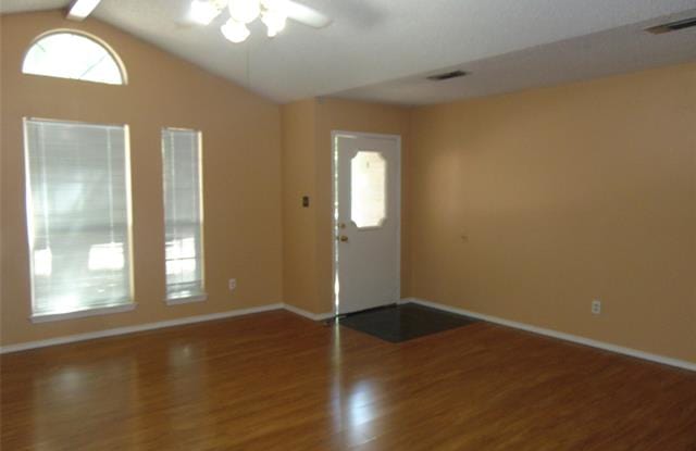 1302 Cardinal Oaks Drive Gallery 3