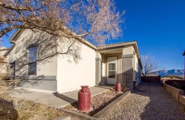 5228 Dexter Court NE Gallery 1