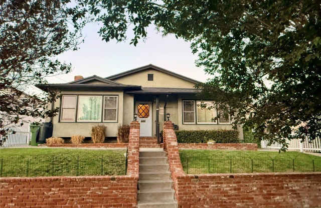 970 W 8th - 970 West 8th Street, Los Angeles, CA 90731