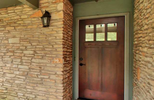 9425 Shady Oaks Drive Gallery 3