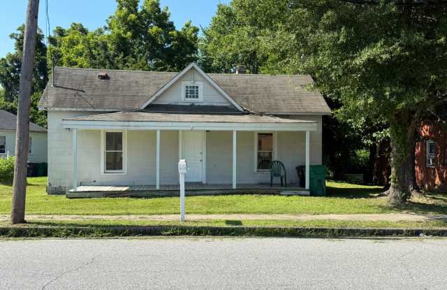 303 Chestnut Drive - 303 Chestnut Drive, High Point, NC 27262