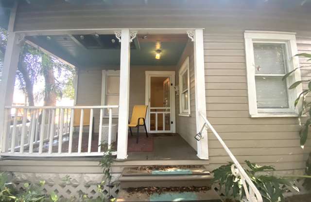 607 6th St N photos photos