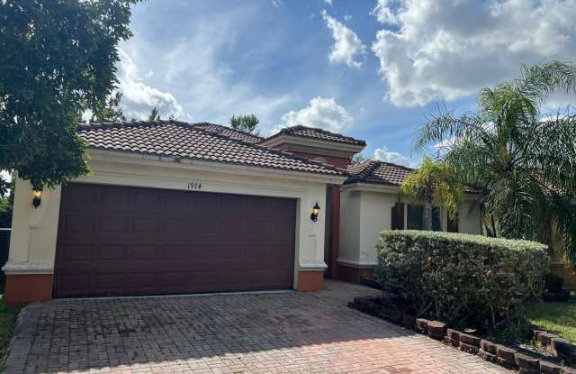 1974 Ne 3rd Ct photos photos