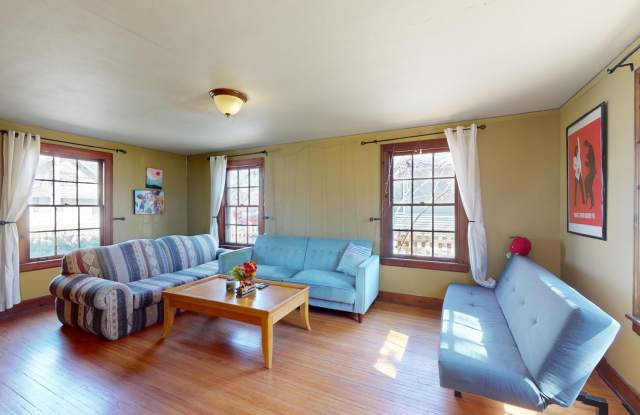 AVAILABLE AUGUST! Charming 2 Bedroom House - 2334 Baker Street, Ames, IA 50014