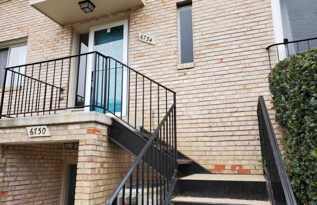 6734 PERRY PENNEY DRIVE Gallery 2