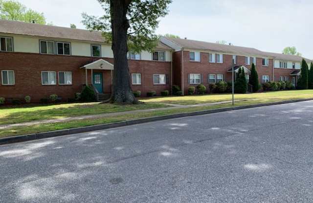 An Adorable two bedroom is move in ready! photos photos