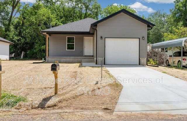 1052 S. Overhill Ave photos photos