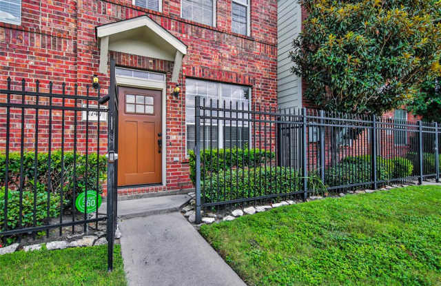 1747 Aden Drive Gallery 2