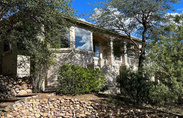 3 Bedroom 2 Bath Home Overlooking Thumb Butte ~ Forest Trails photos photos