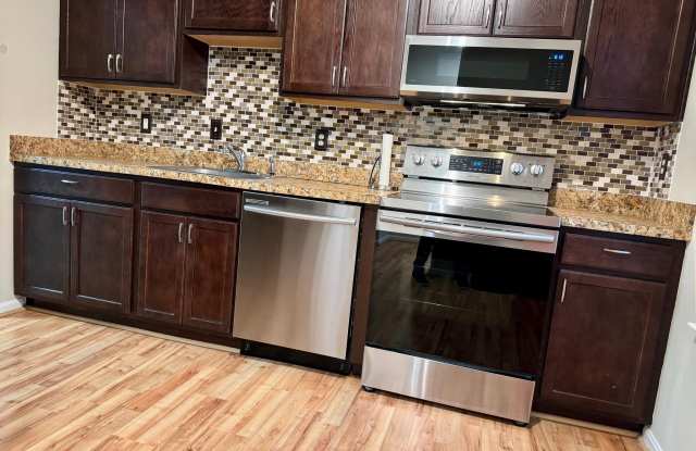 15578 TRAVERSER COURT Gallery 3