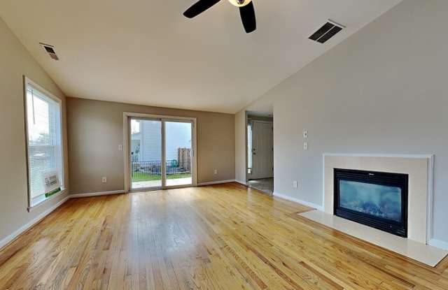4108 Springsleigh Road Gallery 4