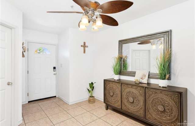 106 East Campeche Street Gallery 2