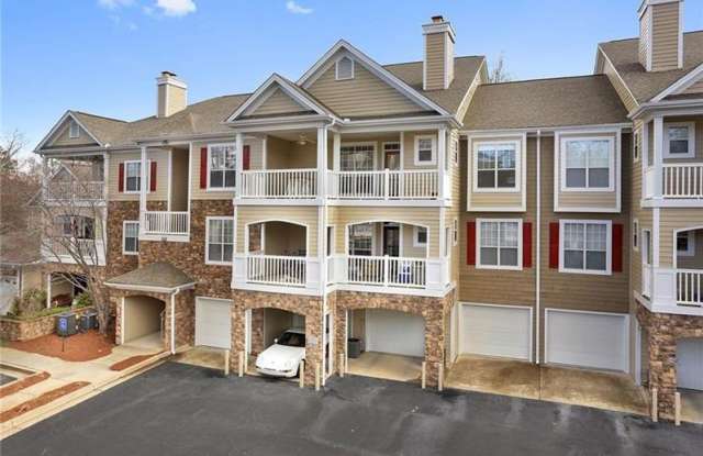 536 Sandringham Drive Gallery 2