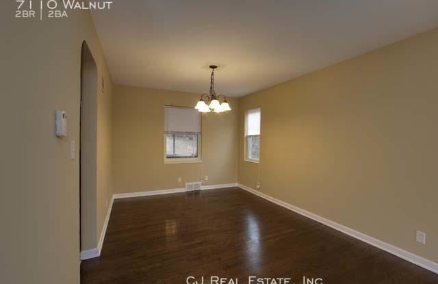 7110 Walnut Gallery 3