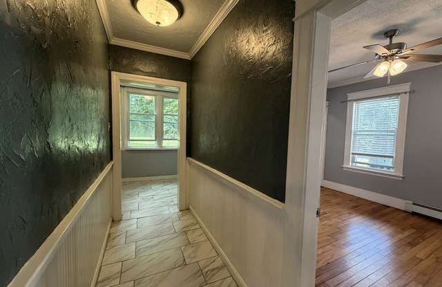 20 Creston Street Gallery 3