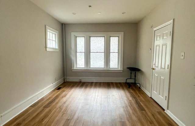 424 ARDMORE Avenue Gallery 4