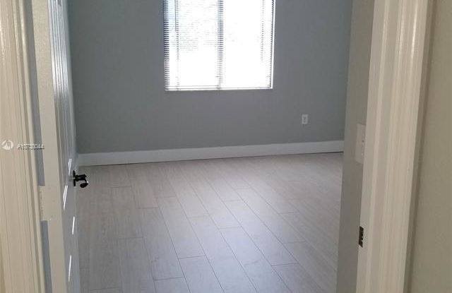 3019 Alcazar Pl Gallery 2