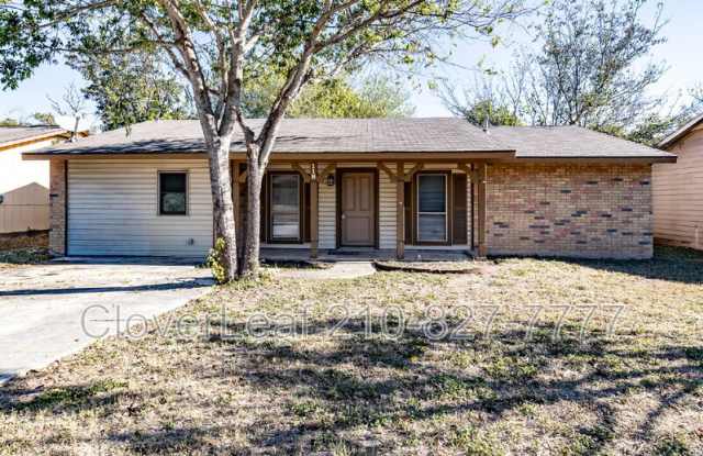 118 N Meadow St - 118 North Meadow Street, Converse, TX 78109