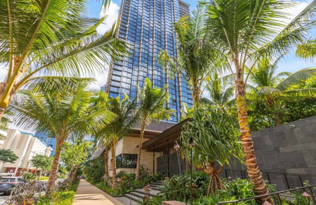 Victoria Place | Ocean-Facing Corner Residence | 3 Bed, 3 Bath, 2 Parking Gallery 1