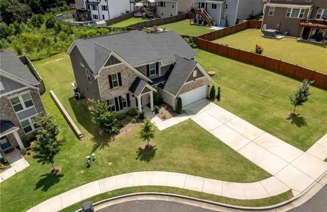 1645 Hillcrest Drive photos photos