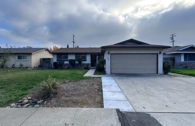 2004 Robbie Avenue - 2004 Robbie Avenue, Modesto, CA 95350