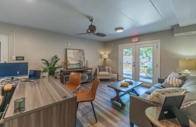 Parkway Apartments Gallery 4