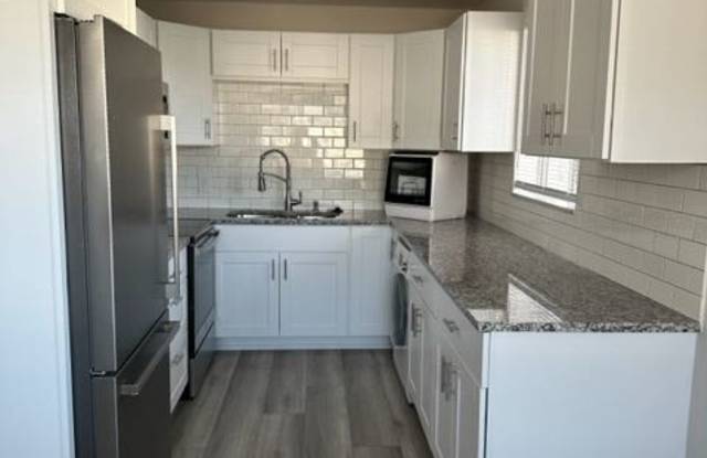 8450 112th Street North 210 - 8450 112th Street North, Seminole, FL 33772