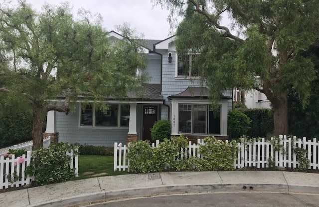 1827 3rd Street - 1827 3rd Street, Manhattan Beach, CA 90266