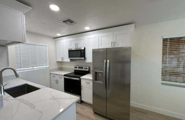 **STUNNING RENOVATED 2 BEDROOM/2 BATHROOM PATIO HOME IN CHANDLER (CHANDLER BLVD  COOPER)** photos photos