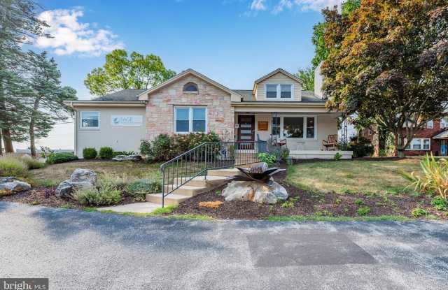 5015 E TRINDLE Road photos photos