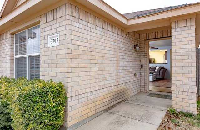 3705 Venera Street Gallery 3