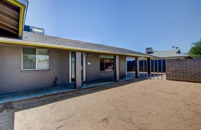 3033 E SIERRA Street Gallery 4