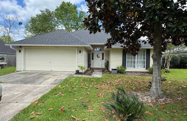 Great location - 170 Teal Lake Drive, Richmond Hill, GA 31324