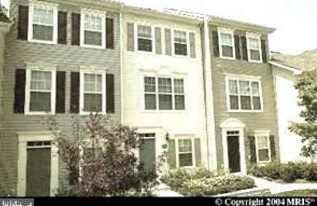 21761 DRAGONS GREEN SQUARE - 21761 Dragons Green Square, Ashburn, VA 20147