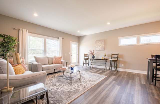 67 Percy Dr. - 1 Gallery 3