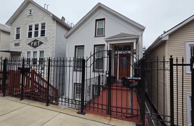 2235 W 21st Place Gallery 1