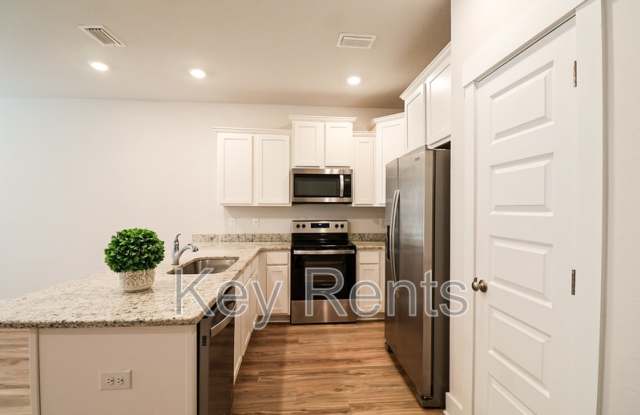 1646 Iroquois Ct. Gallery 3